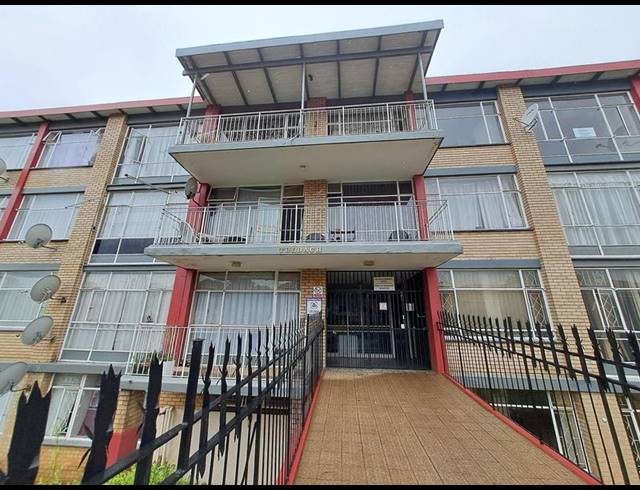 2 BEDROOM APARTMENT FOR SALE IN SYMHURST